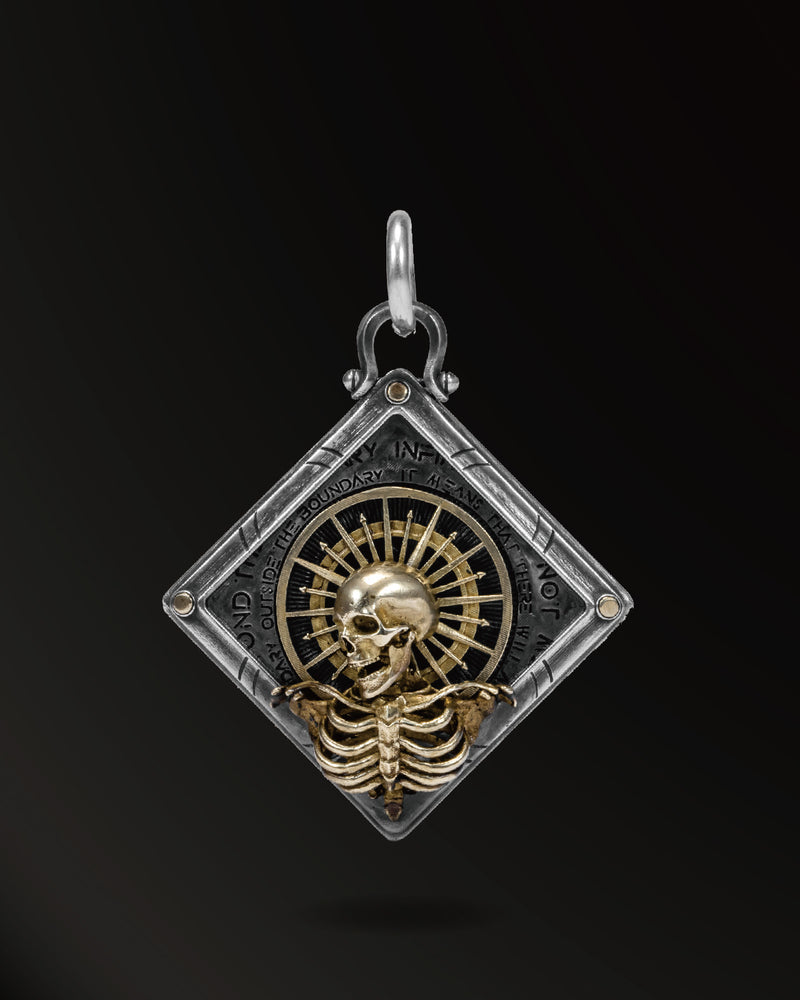 Holy Light Skull Amulet in 925 Silver